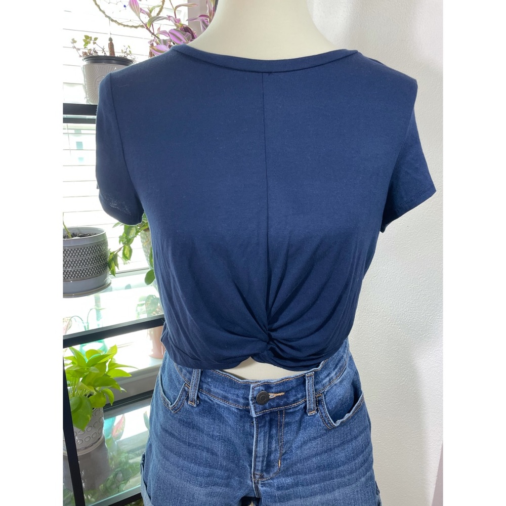 GAZE Gathered Cropped Top